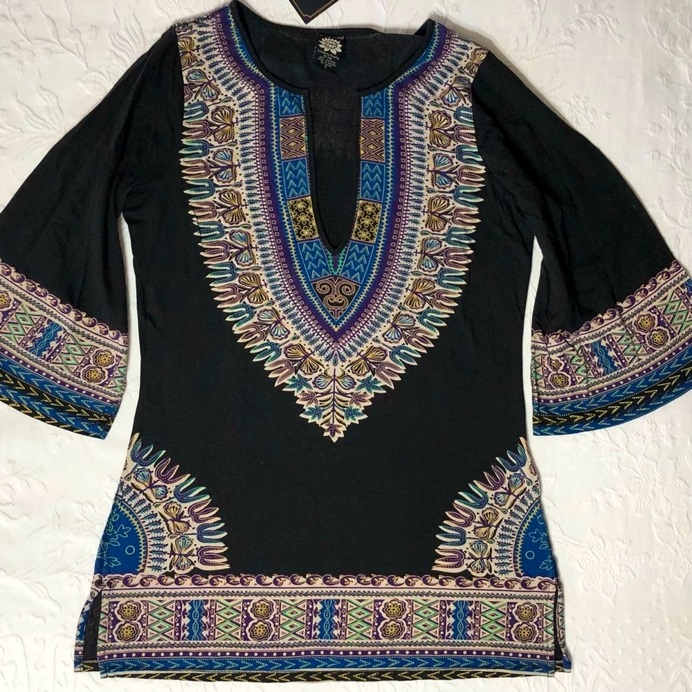 Lucky Brand Top NWT Tunic Beautiful Unique Graphic Design 3/4 Sleeves Size Small
